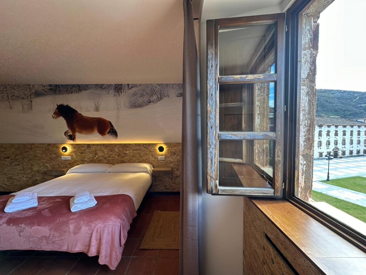 Hotel Y Albergue Real Fabrica De Ezcaray Extérieur photo